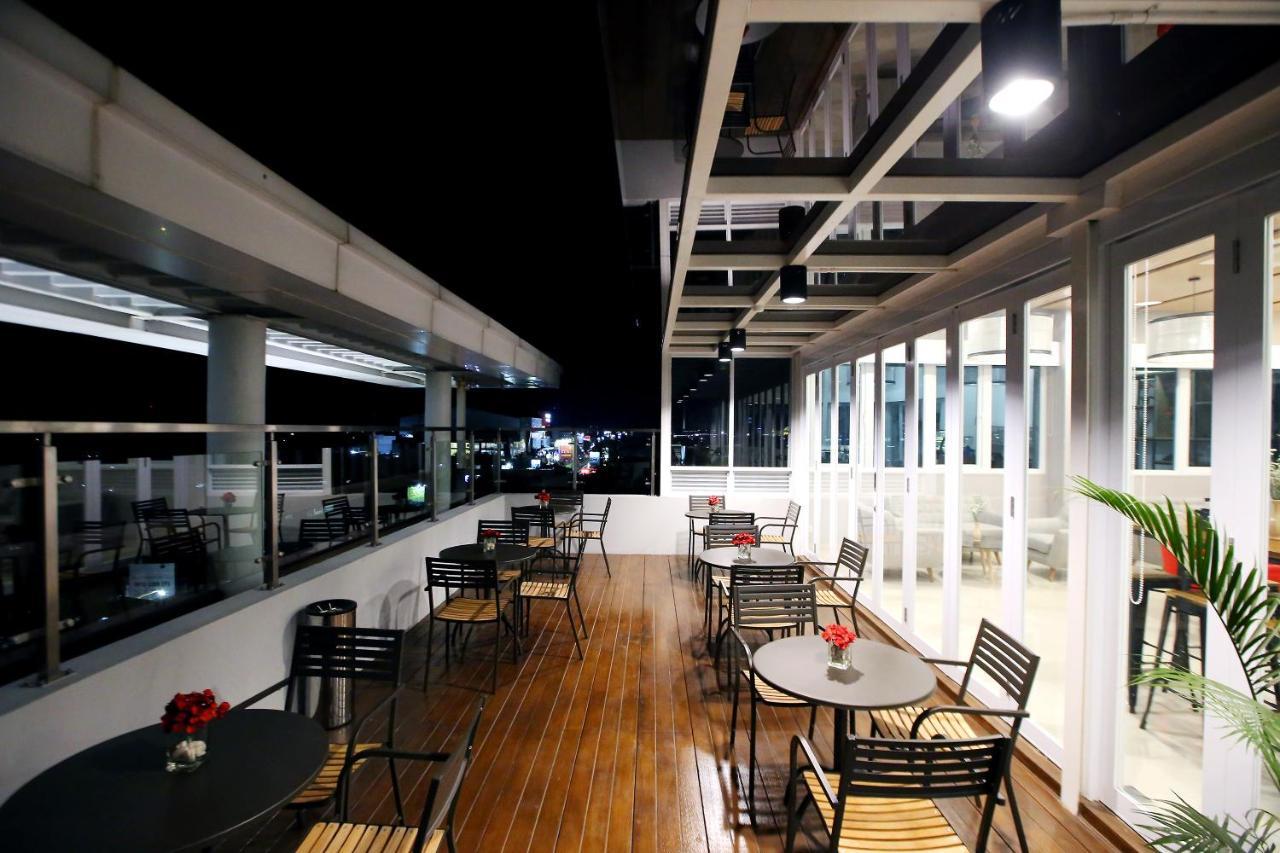 Cordela Hotel Cirebon Extérieur photo
