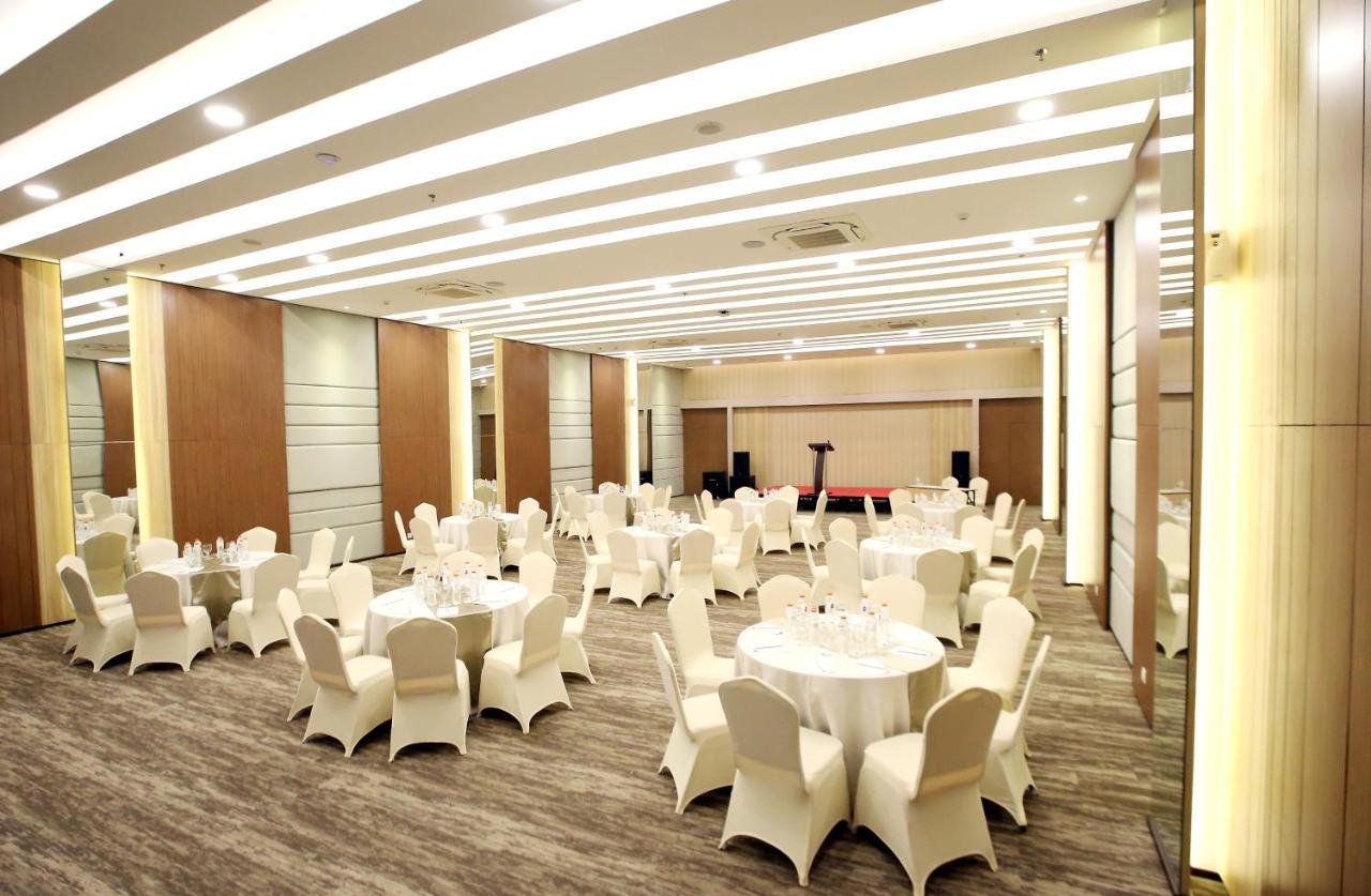 Cordela Hotel Cirebon Extérieur photo